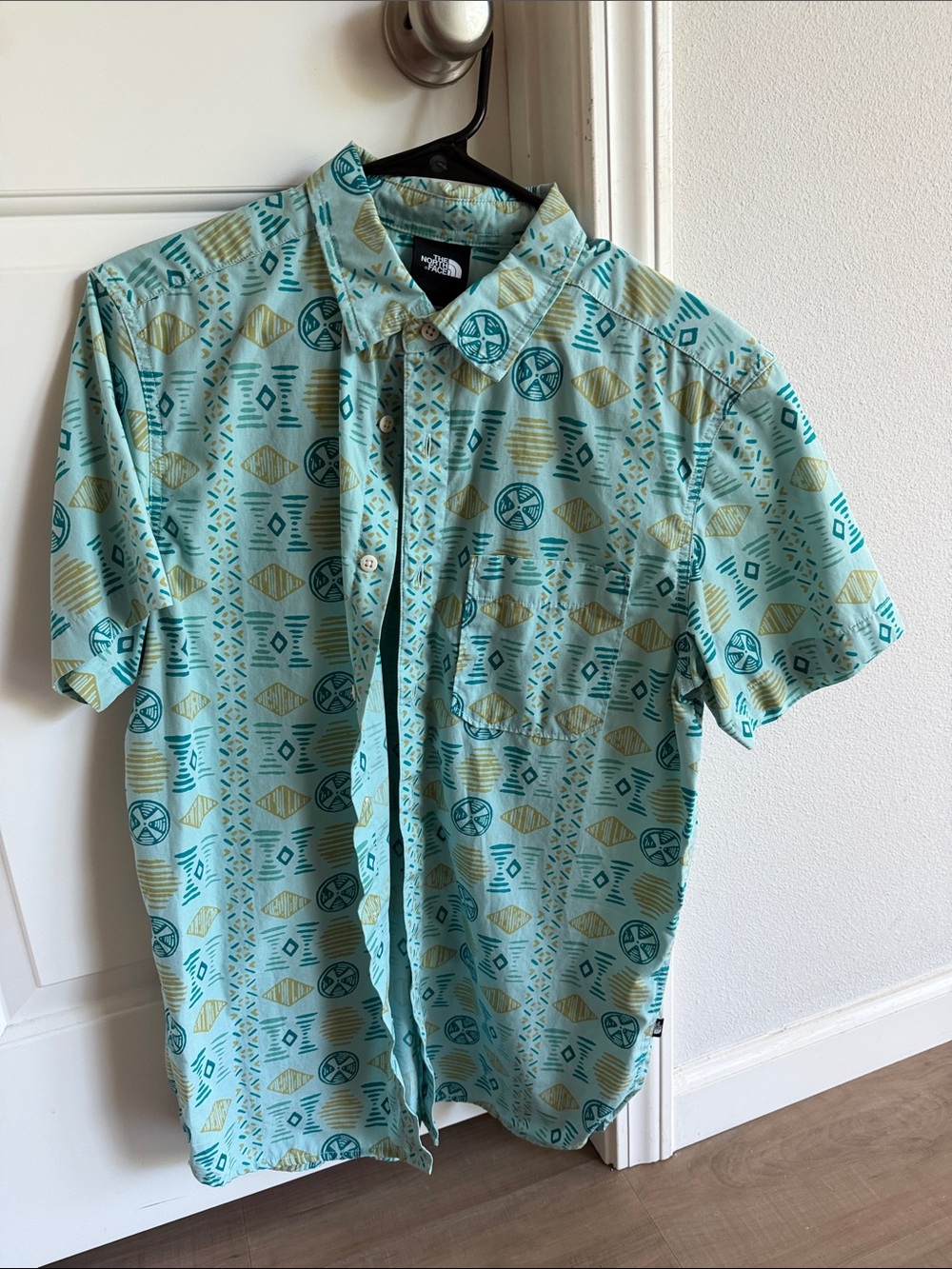 The North Face Men's Short-Sleeve Printed Shirt - Aqua blue